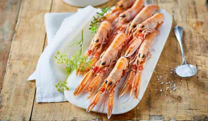Langoustines entières crues (8 à 10 pièces)